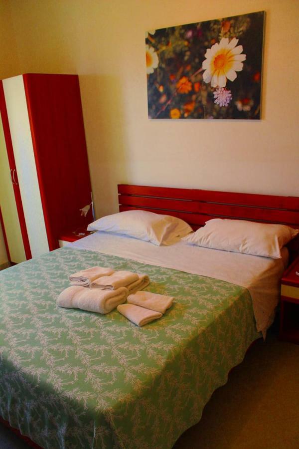 B&B Giovanna Gms Porto Cesareo Bagian luar foto